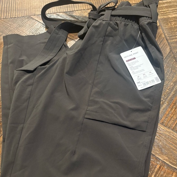 ATHLETA NWT Skyline Pant size 10P in Arbor Olive - Picture 6 of 14